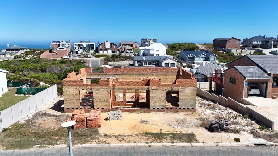 6 Bedroom Property for Sale in Struisbaai Western Cape